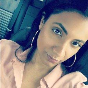 Meet your Posher, Eva